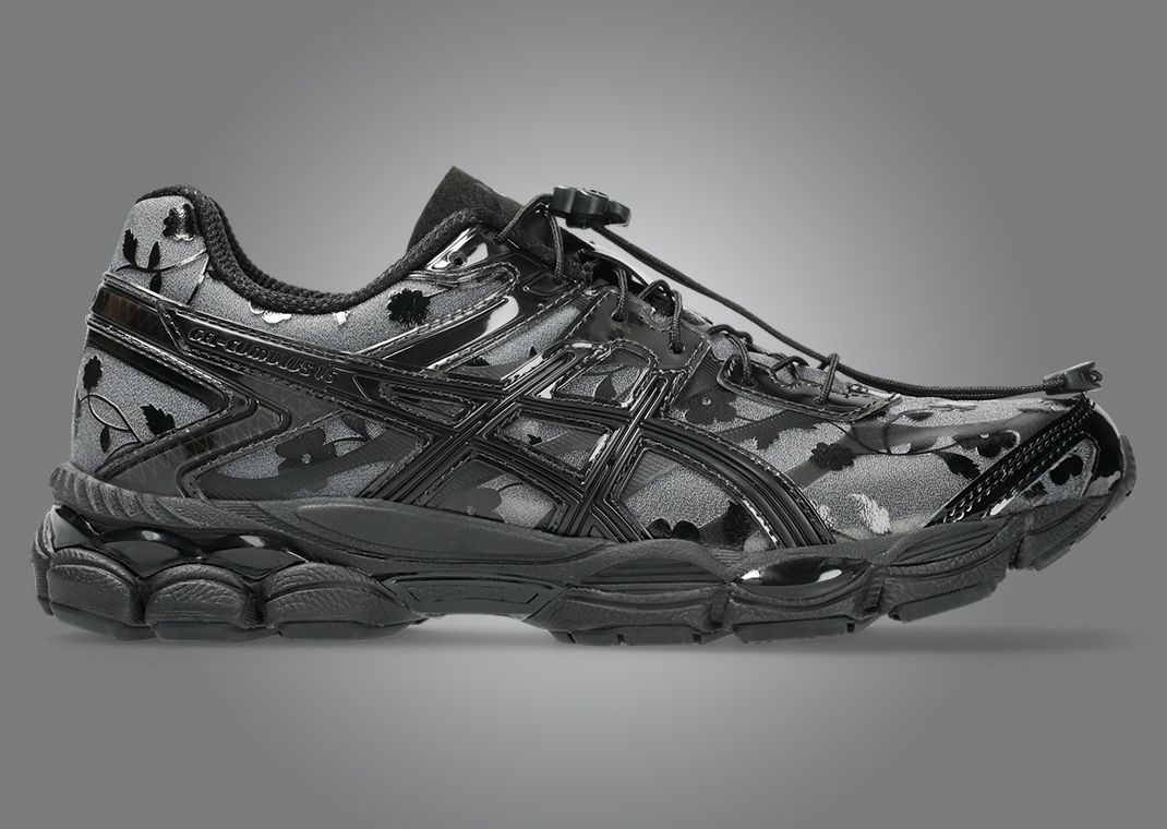Cecilie Bahnsen x Asics Gel-Cumulus 16 Black Lateral