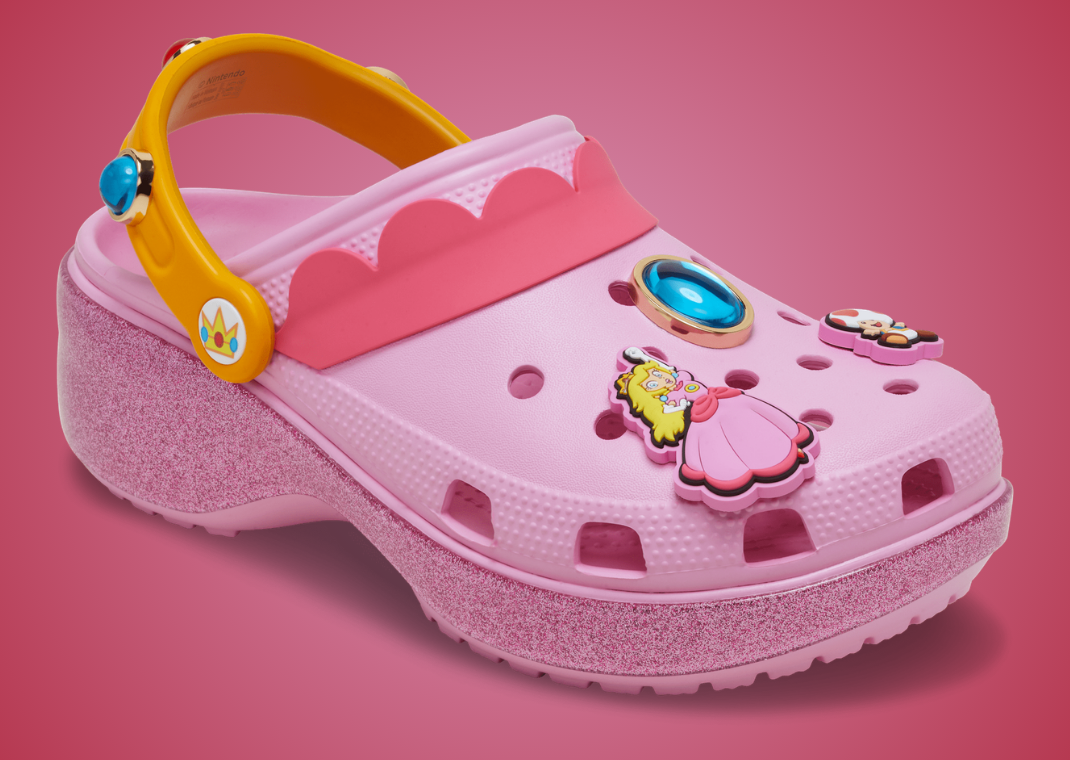 Nintendo x Crocs Classic Platform Clog Princess Peach (W) - Angle