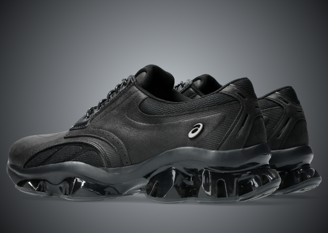 Asics Gel-Kinetic SP Black - Heel Angle
