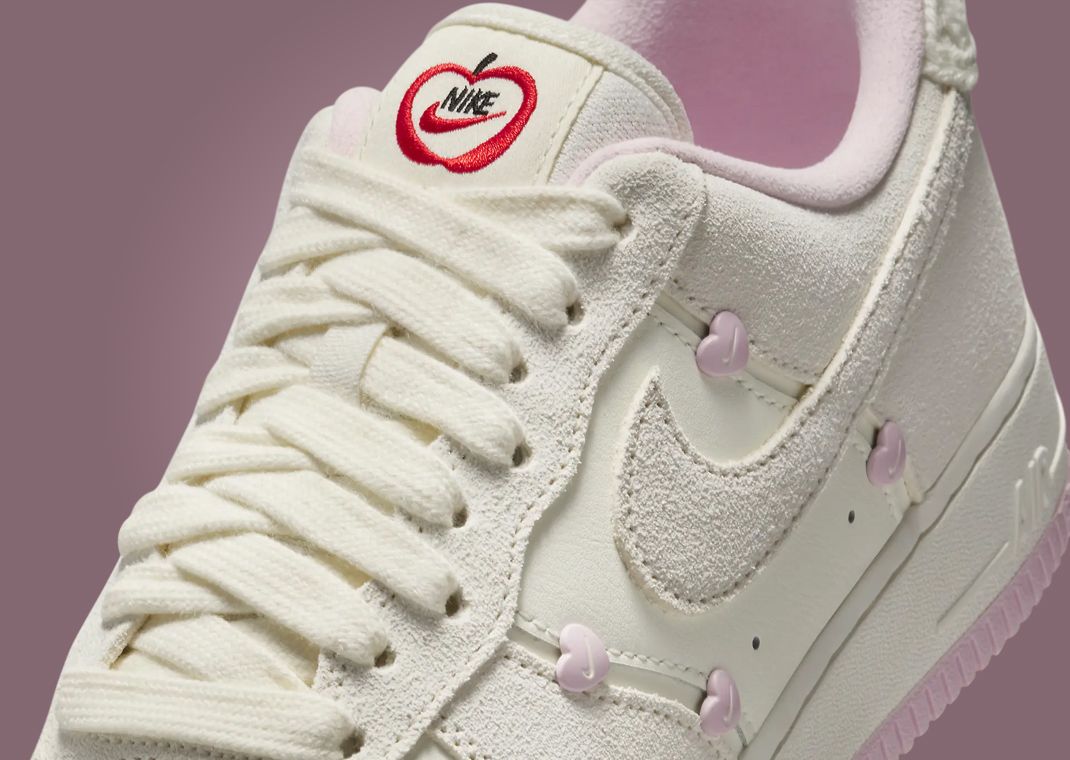 NIKE ☆ Air Force 1 Low ‘07 QS ‘Valentine’s Day’ The Nike Air Force 1 Low LX Valentine's Day Releases