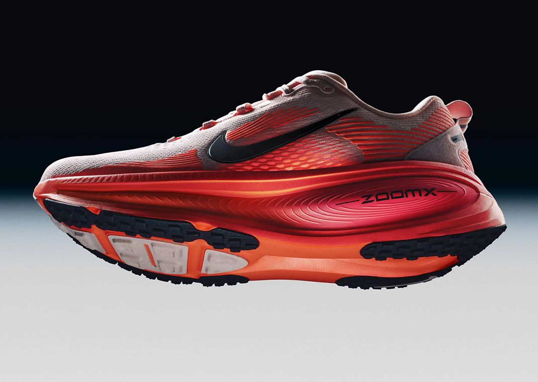 Nike Vomero 18 Atmosphere Pink Lateral
