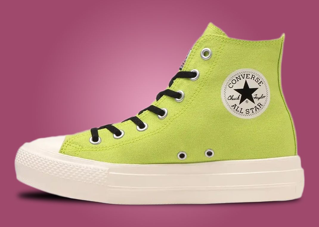 The Powerpuff Girls x Converse All-Star Light PLTS Hi Buttercup (GS) Medial