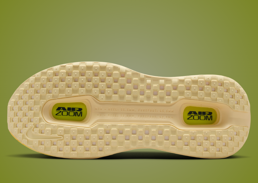 Nike Vomero Premium Race Day Recharge - Bottom