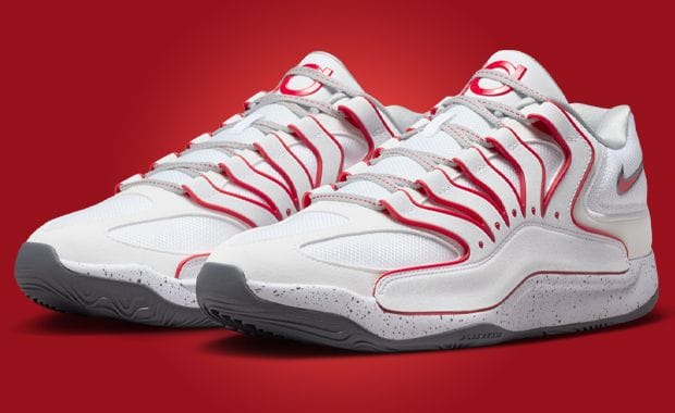 Kevin Durant is Ready for the Season with Rockets Red KD 18