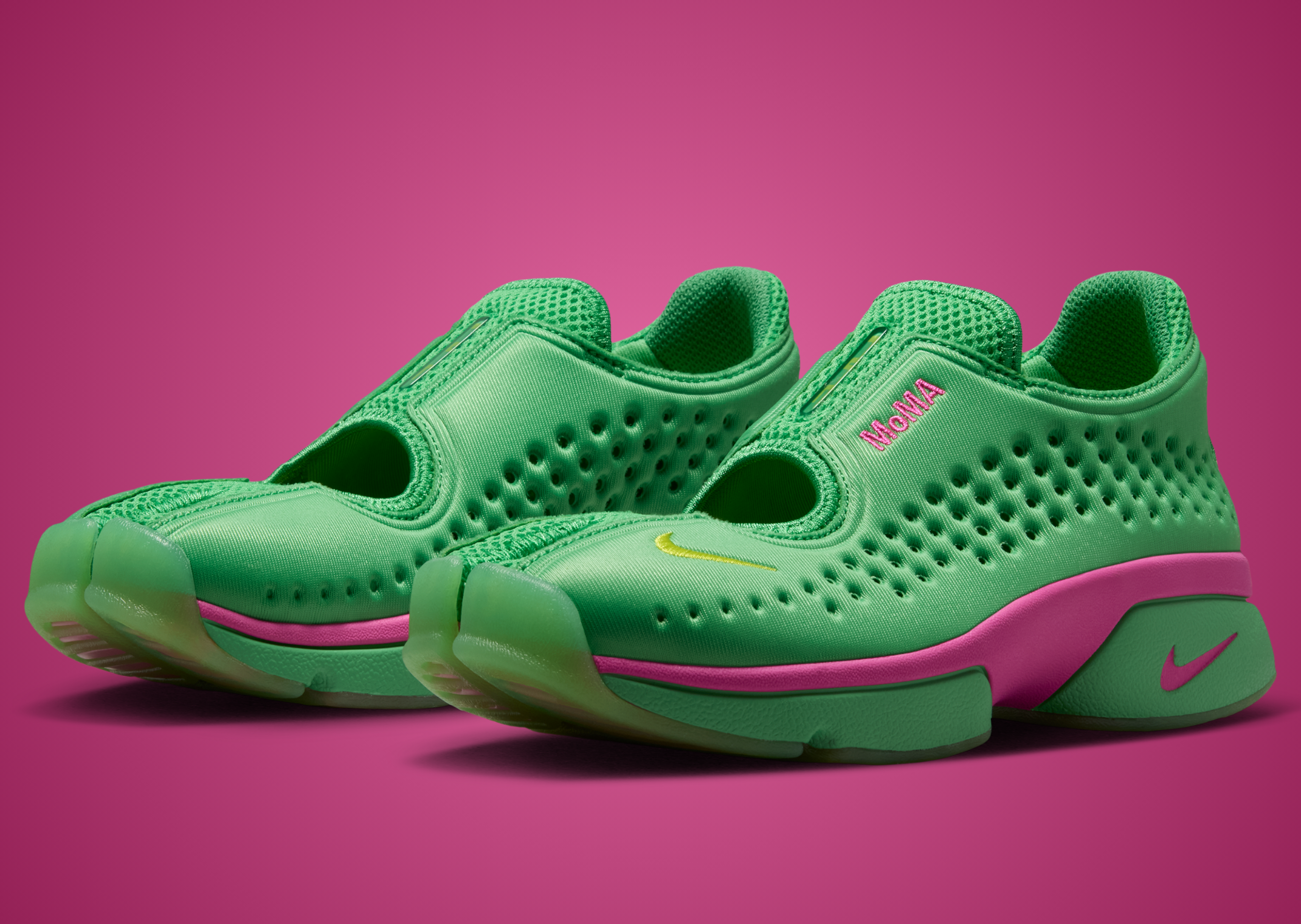 MoMA x Nike Air Rift 2 Hyper Verde Light Fuchsia - Angle