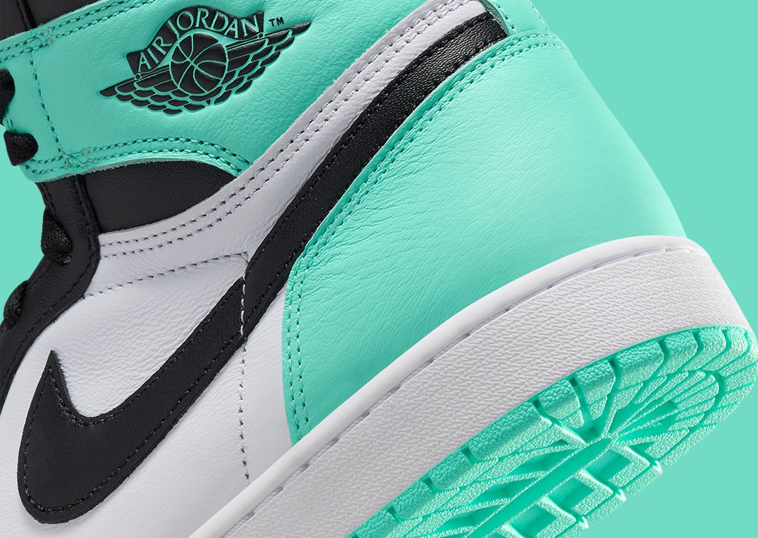 Air Jordan 1 Retro High OG Green Glow Heel Detail