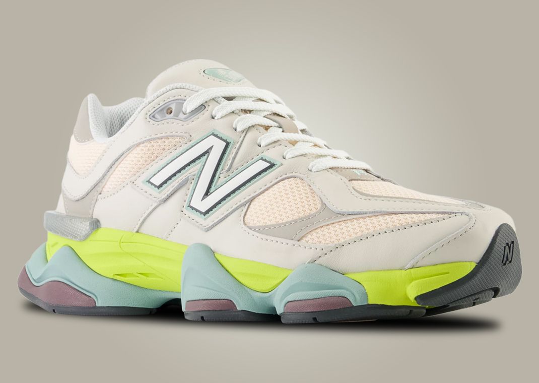 New Balance 9060 Moonbeam Vintage Rose