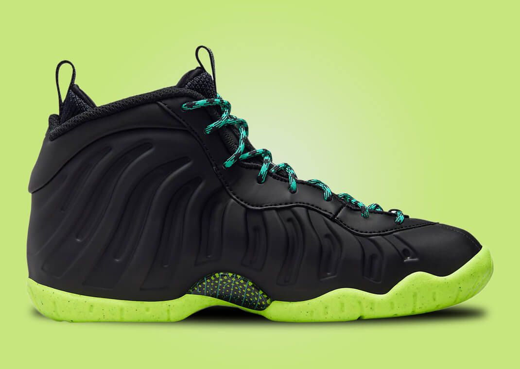 Basketball Shoes Nike Air Foamposite One Barely Green
