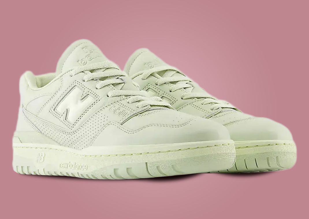 New Balance ☆ BB550MCB ‘Monochromatic Pack’ 0188a5bd5d69d80aaab90bc44a6634