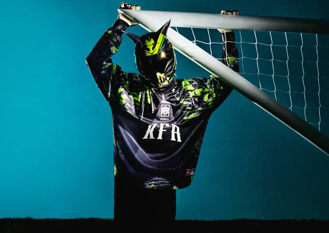 Korea Authentic Goalkeeper Kit