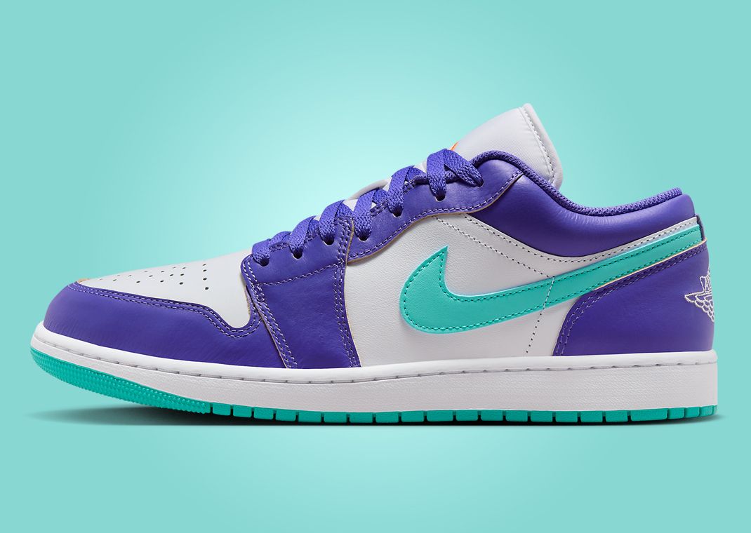 Air Jordan 1 Low Hornets Lateral Left
