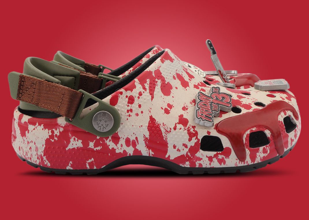 Friday the 13th x Crocs Classic Clog - Lateral