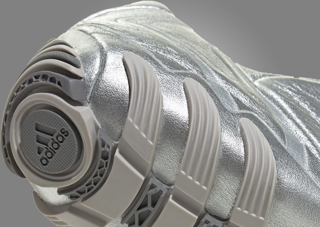 adidas Ghost Sprint Metallic Silver