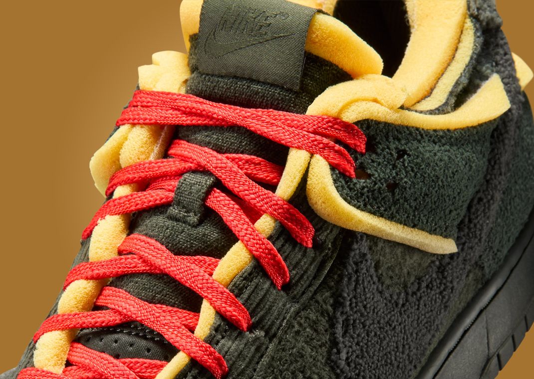 CPFM x Nike Swamp Sponge Dunk Sequoia Detail