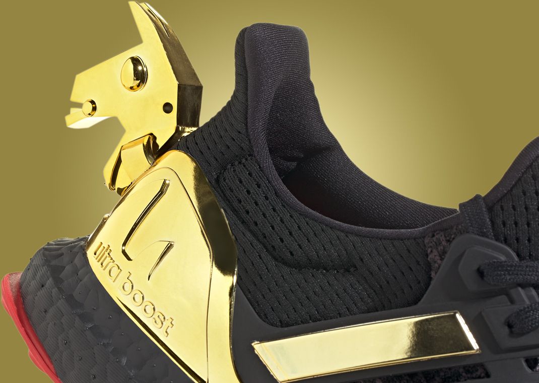 Fortnite x adidas Ultraboost 1.0 Victory Crown Core Black Heel Detail