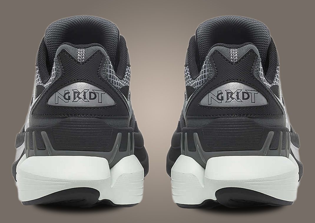 Saucony Grid NXT Dark Grey Silver Heel