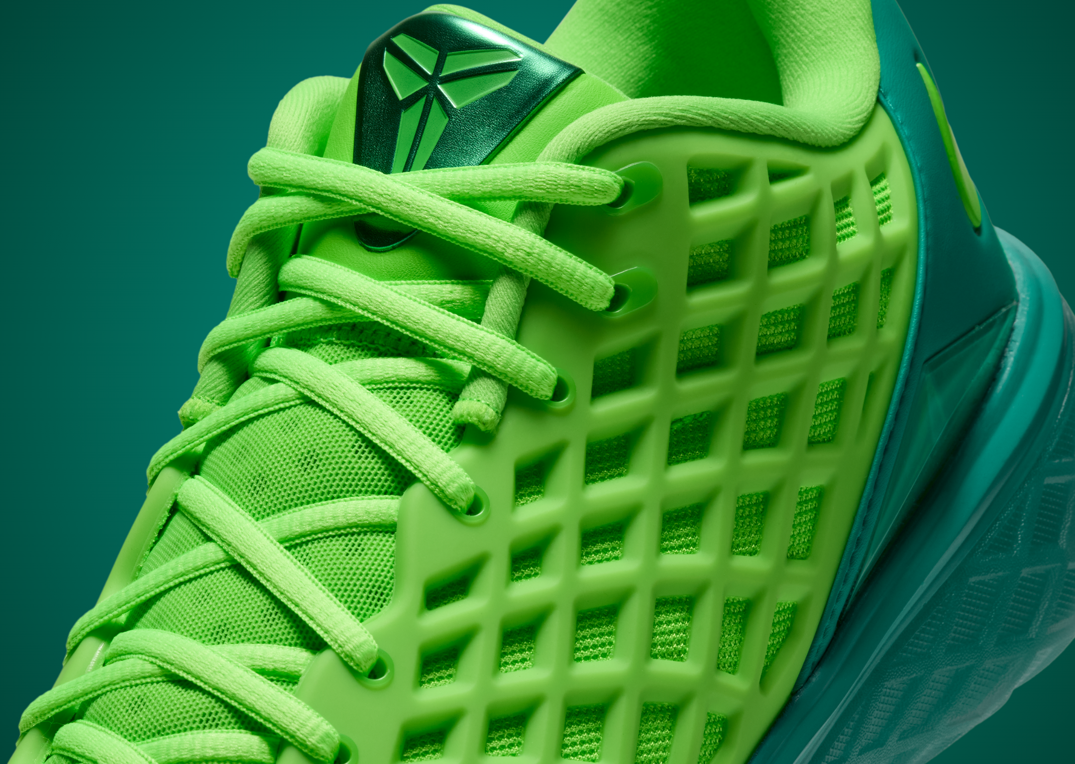 Nike Kobe 3 Low Protro Grinch