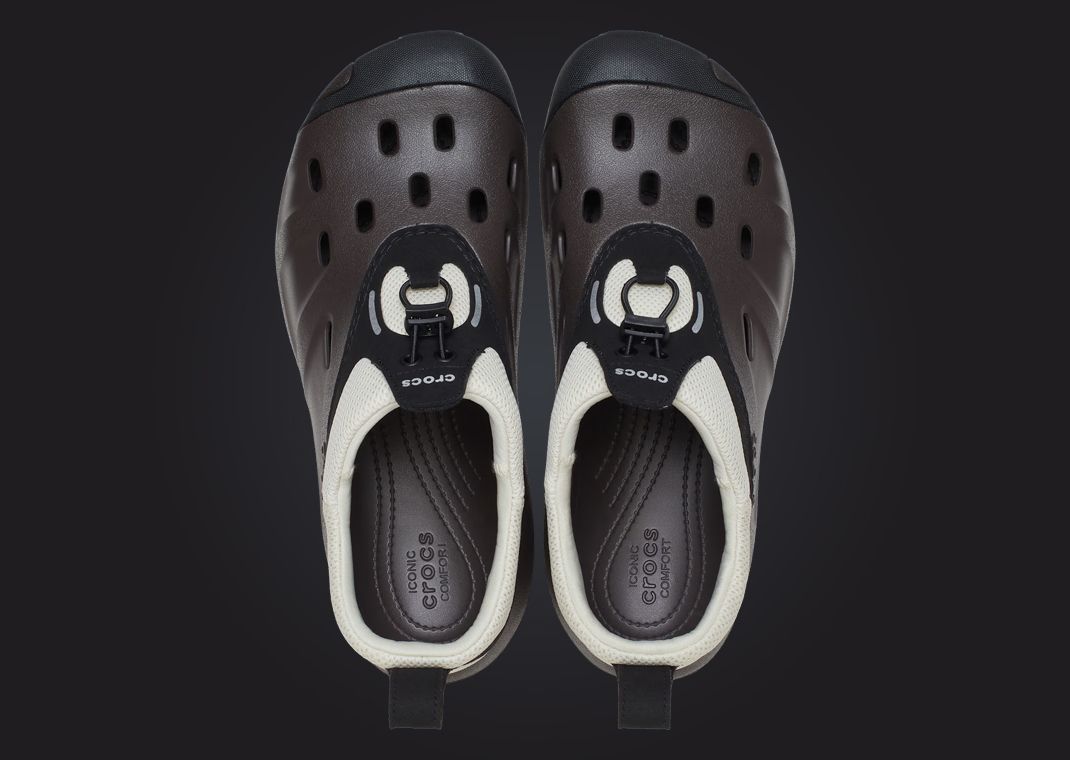 Crocs Quick Trail Low Espresso Bone Top
