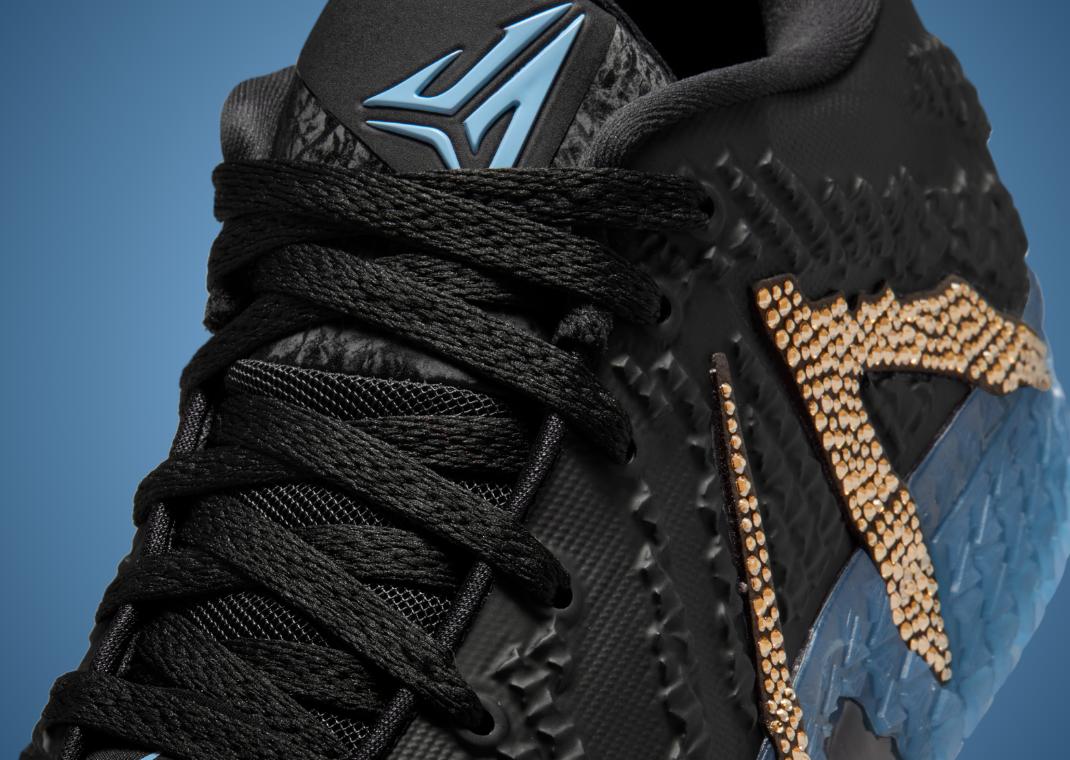 Swarovski x Nike Ja 3- Detail