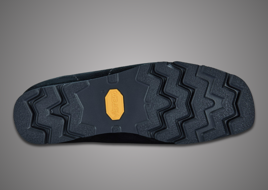 Post Archive Faction x Clarks Originals Wallabee Boot Black - Bottom