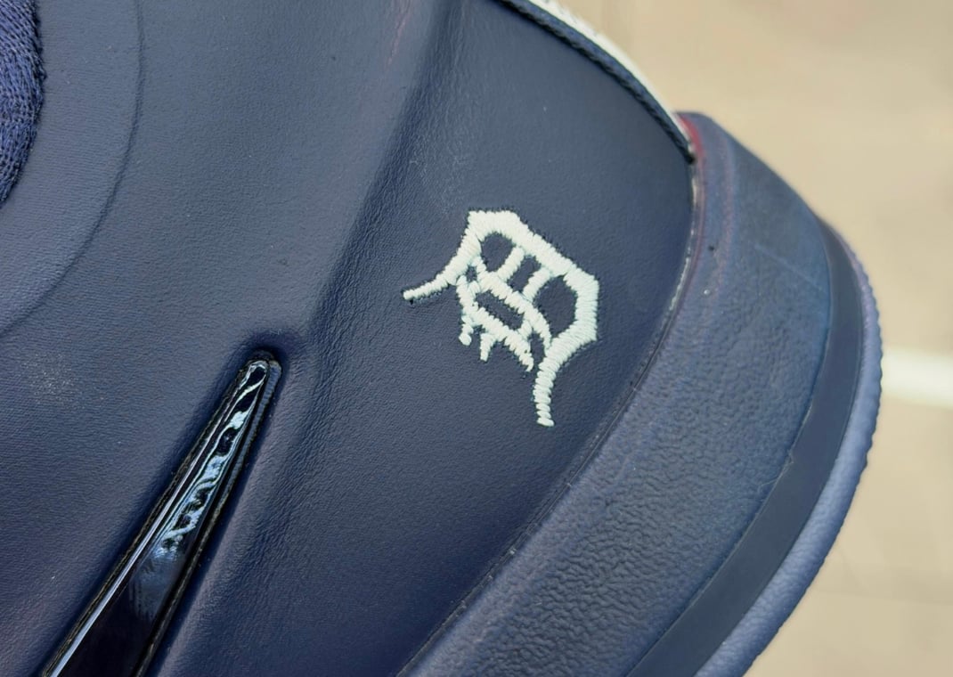 Nike Book 2 SE Detroit