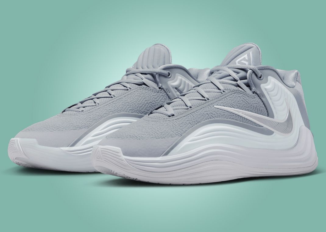 Nike Giannis Freak 7 TB Wolf Grey - Angle