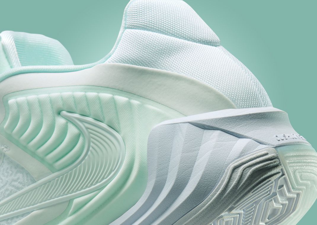 Nike Giannis Freak 7 TB White - Heel Detail