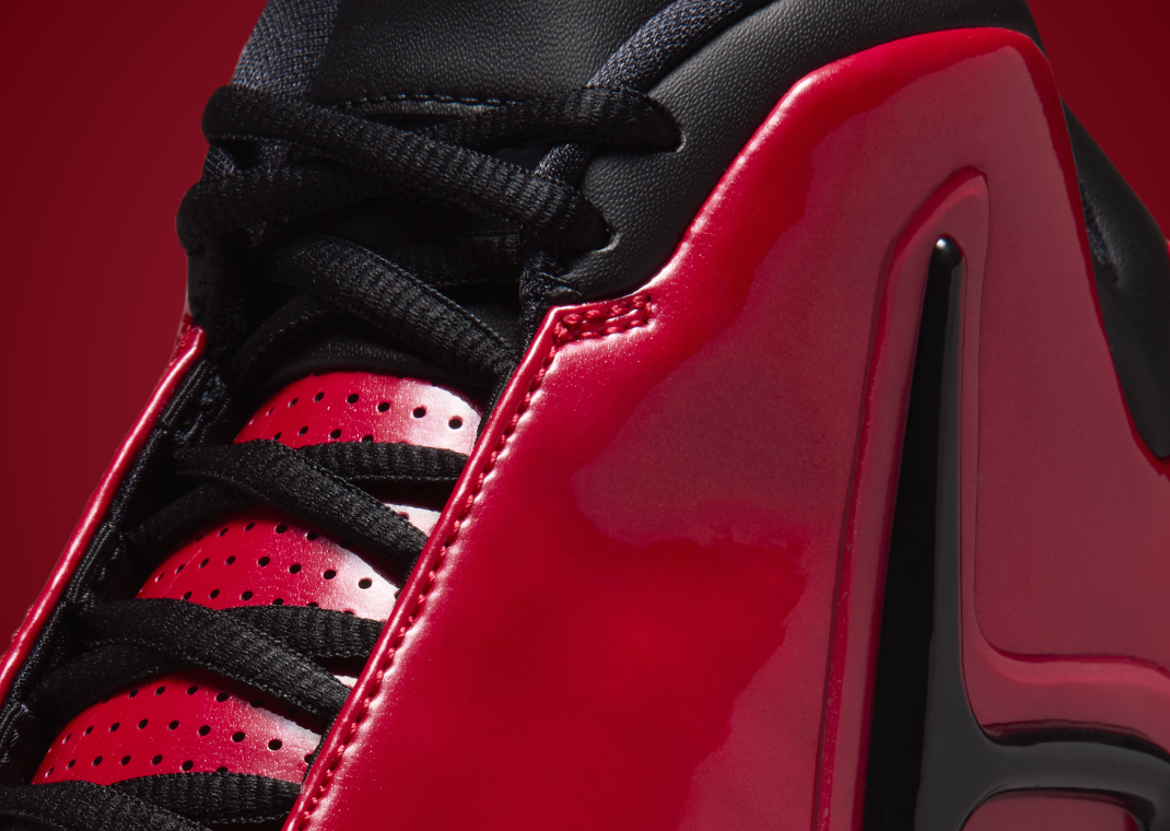 Nike Zoom Hyperflight Varsity Red tongue details