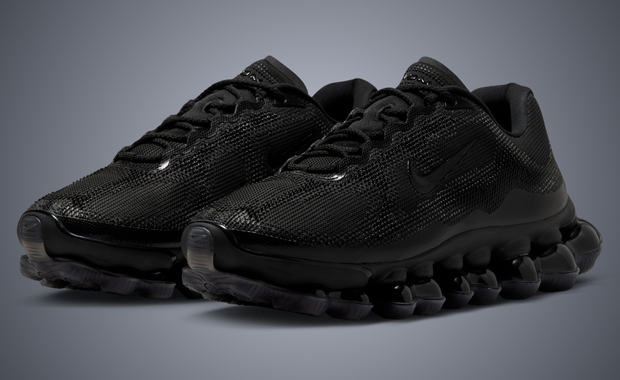 The Nike Air Liquid Max Still Feels Froggy in Triple Black