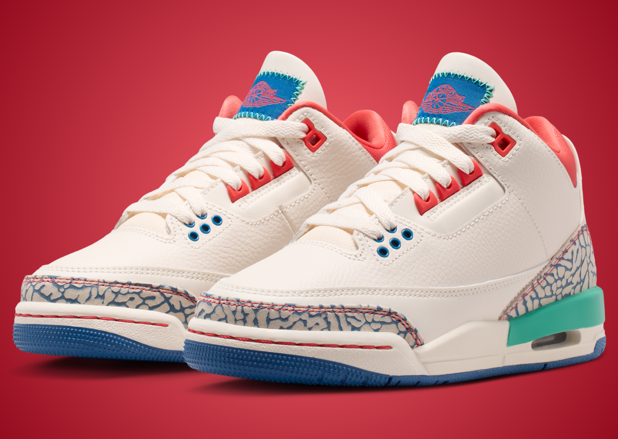 オスエアジョーダン3 レトロ　クラフト　28.5センチ The Air Jordan 3 Retro Chalk Track is a Modified Classic for the Kids