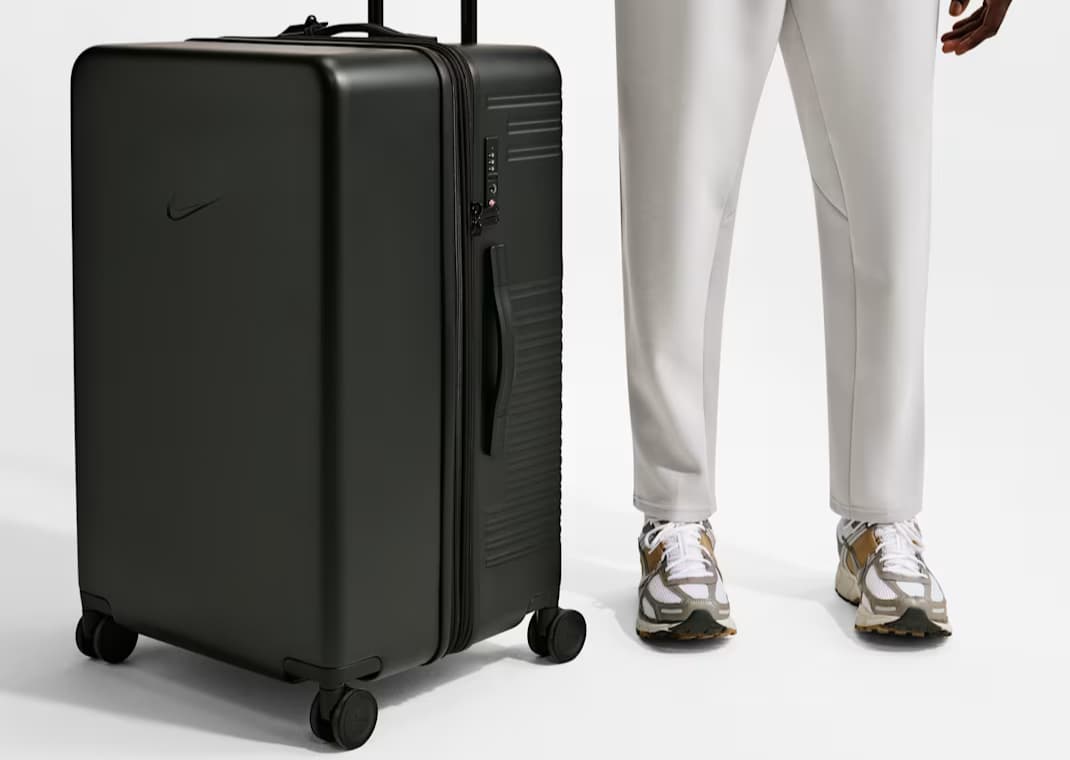 Nike Large Checked Luggage 29" Hardshell (143L)