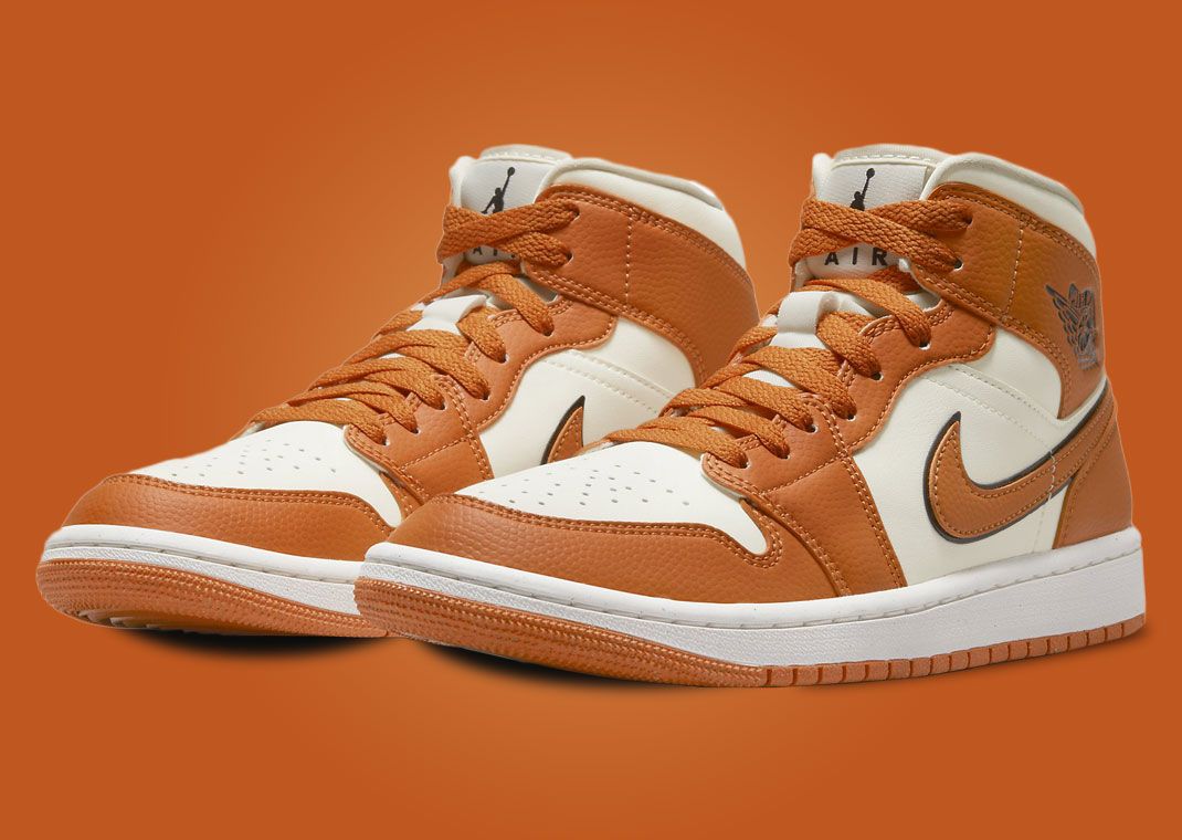 Air Jordan 1 Mid Sport Spice (W)