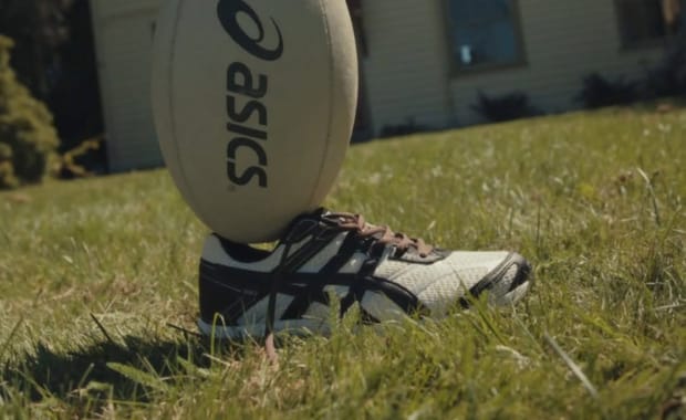 Earls and Asics Get Nostalgic with a Gel-Cumulus 16 Collab