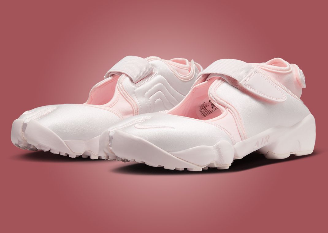 nike rifts pink
