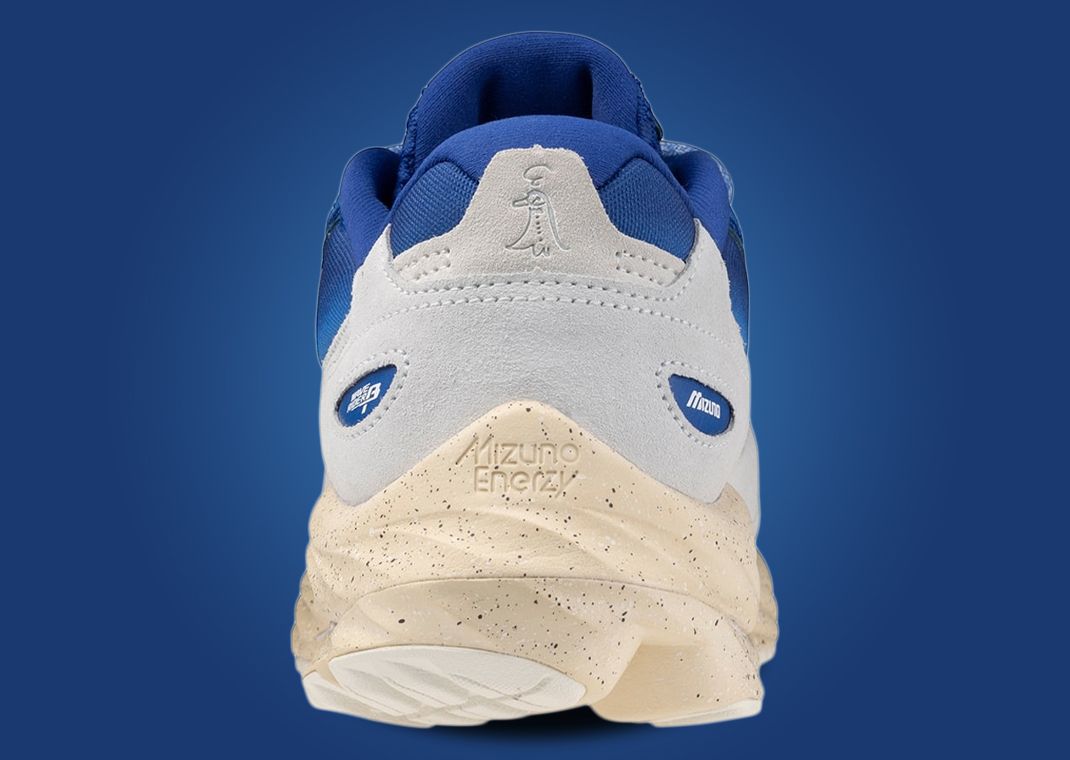 Hiroshi Nagai x Mizuno Wave Rider Beta Heel