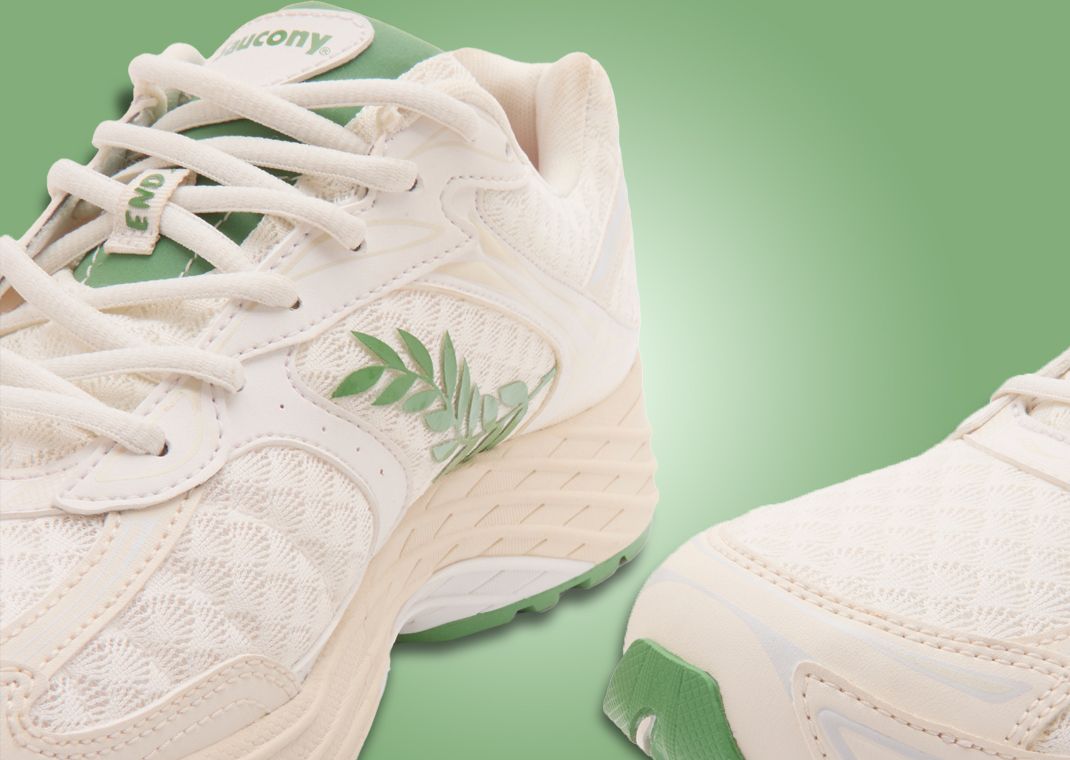END. x Saucony ProGrid Omni 9 - Medial Angle
