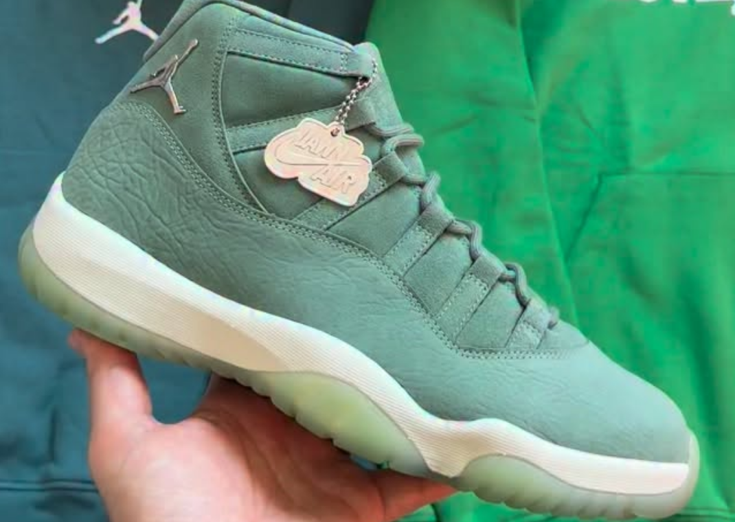 green jordans 11