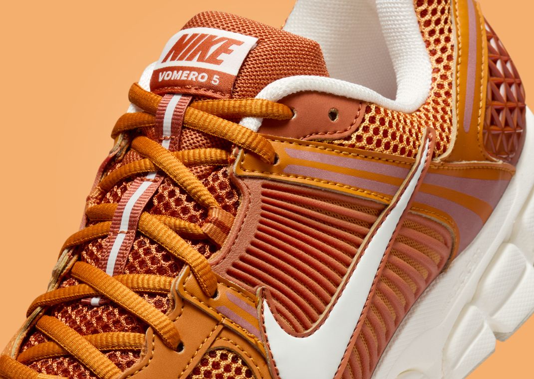 Nike Zoom Vomero 5 Monarch Dark Russet Tongue
