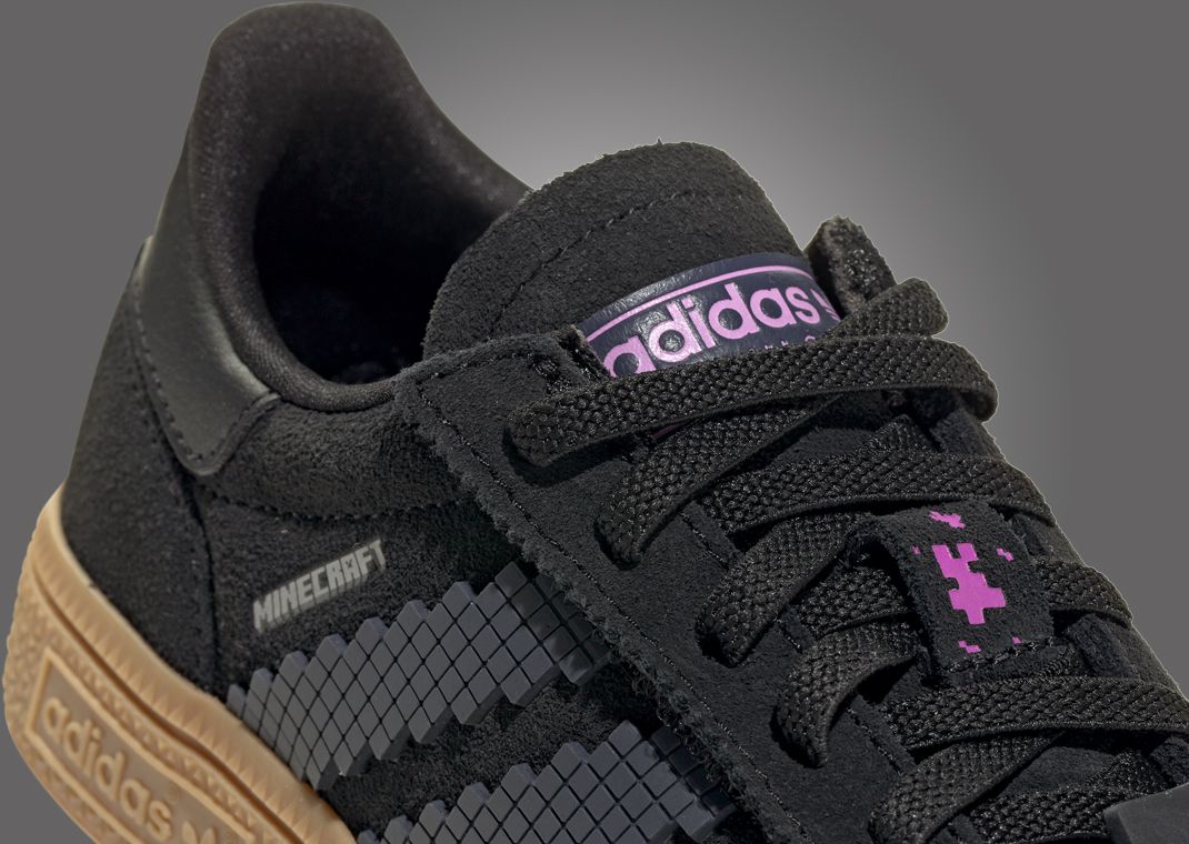 Minecraft x adidas Handball Spezial Creeper Detail