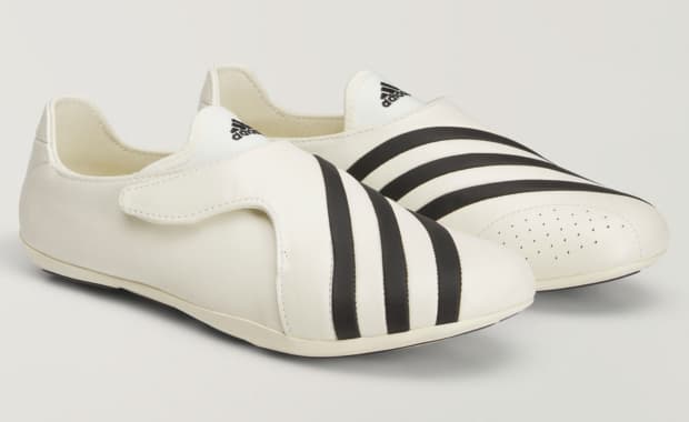 Pharrell Williams x adidas Vario Flat Earther White Black