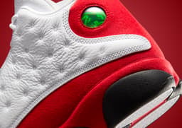 Air Jordan 13 Retro Chicago Heel Detail