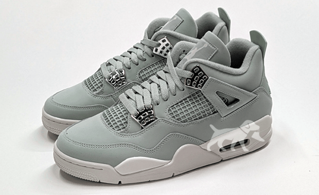 Air Jordan 4 Retro Seafoam (W)