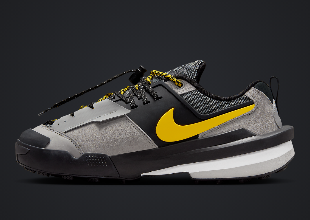 sacai x Nike Zegamadome SP Cream Black Yellow Medial