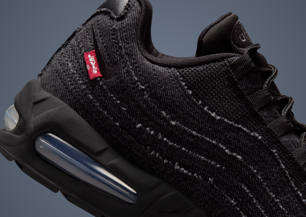 Levi’s x Nike Air Max 95 OG Black Heel Detail