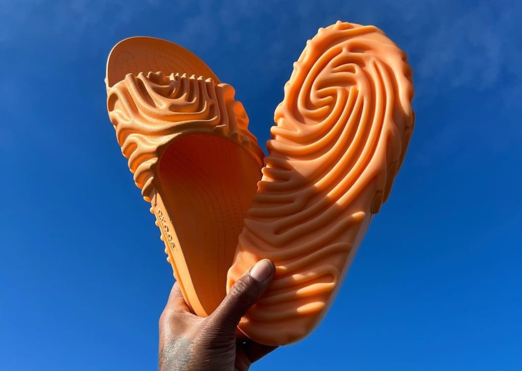 Salehe Bembury x Crocs Pollex Slide Citrus Milk (image via