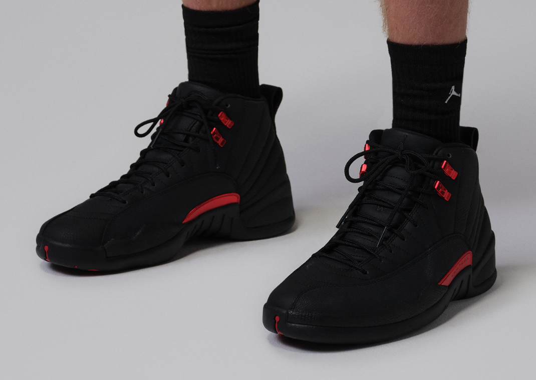 Air Jordan 12 Retro Bloodline