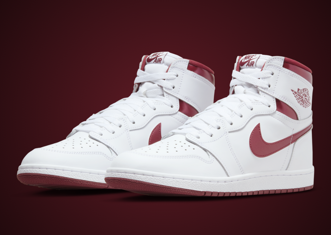 Air Jordan 1 High 85 Metallic Burgundy Angle