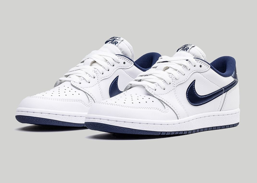 Air Jordan 1 Low 85 Metallic Navy Angle