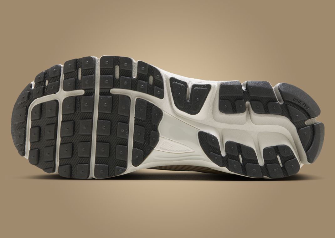 Nike Zoom Vomero 5 Pearl White (W) Outsole