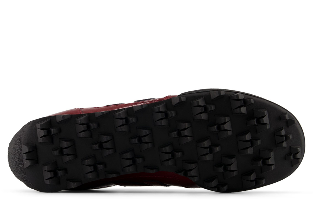 New Balance Gator Run Shadow Red - Bottom